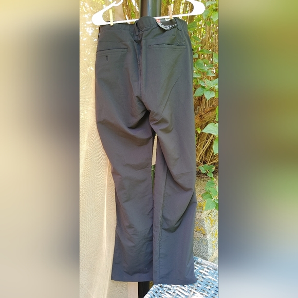 Under Armor straight leg black pants 34/32 NWT - Picture 4 of 9